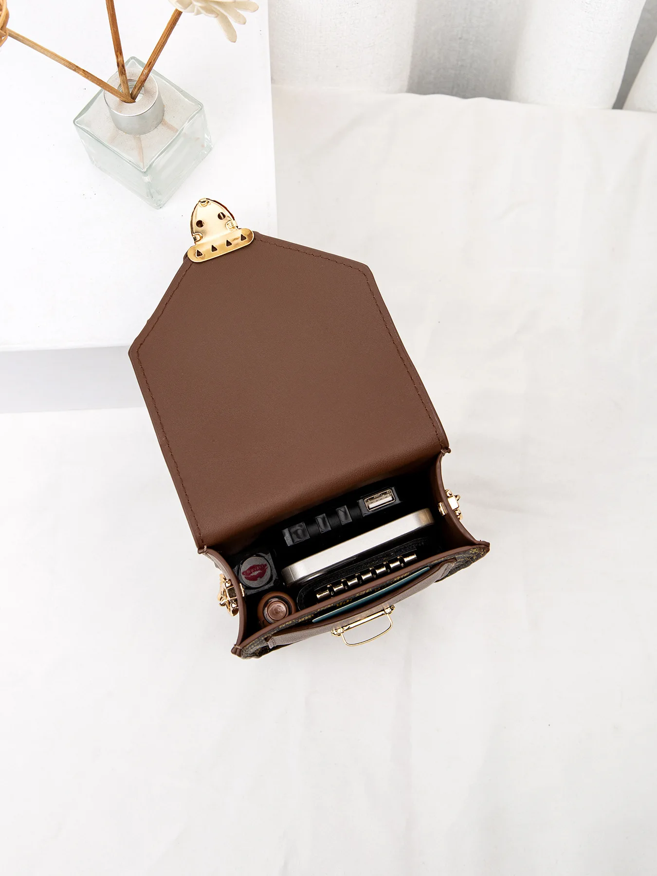 Mini Small Bag Mobile Phone Bag Zero Wallet Fashionable Chain Buckle Diagonal Cross Bag Lightweight Shoulder Bag