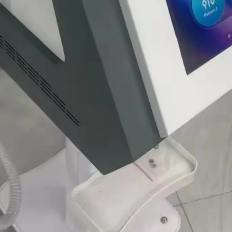 

Аппарат для электромиостимуляции с двумя рукоятками для неинвазивной коррекции фигуры и контроля веса