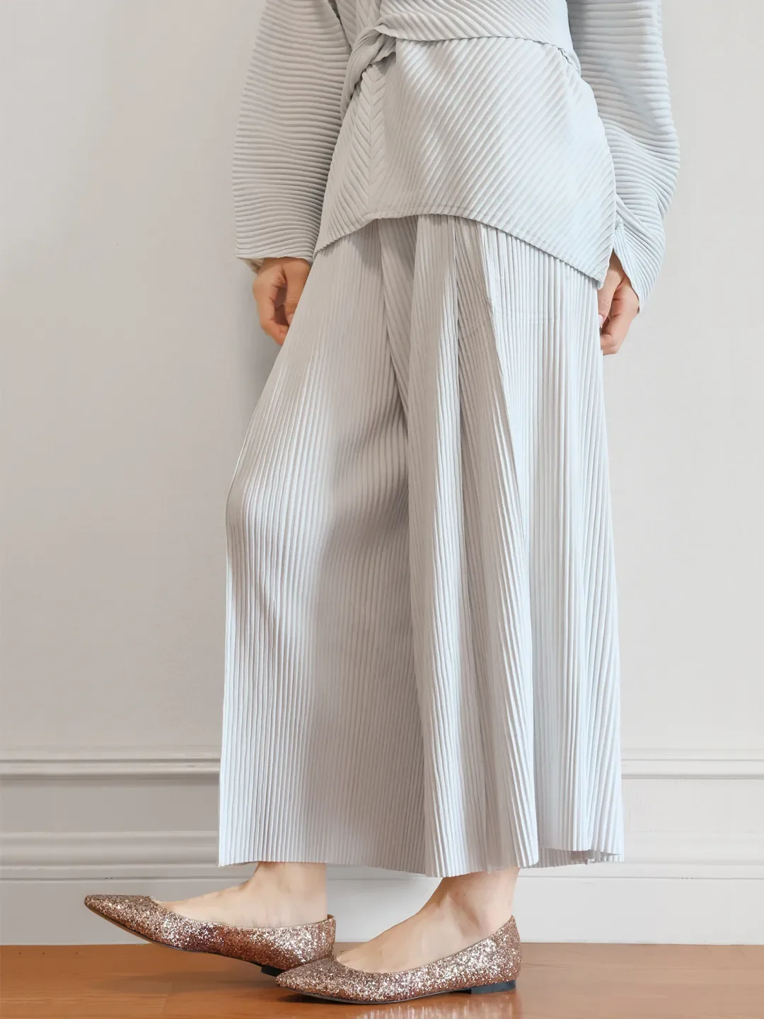 Miyake Pleated Wide Leg Pants Women Solid Full Length Loose 2026 Autumn Winter Trousers Modern Graceful Cozy Elegant Soft