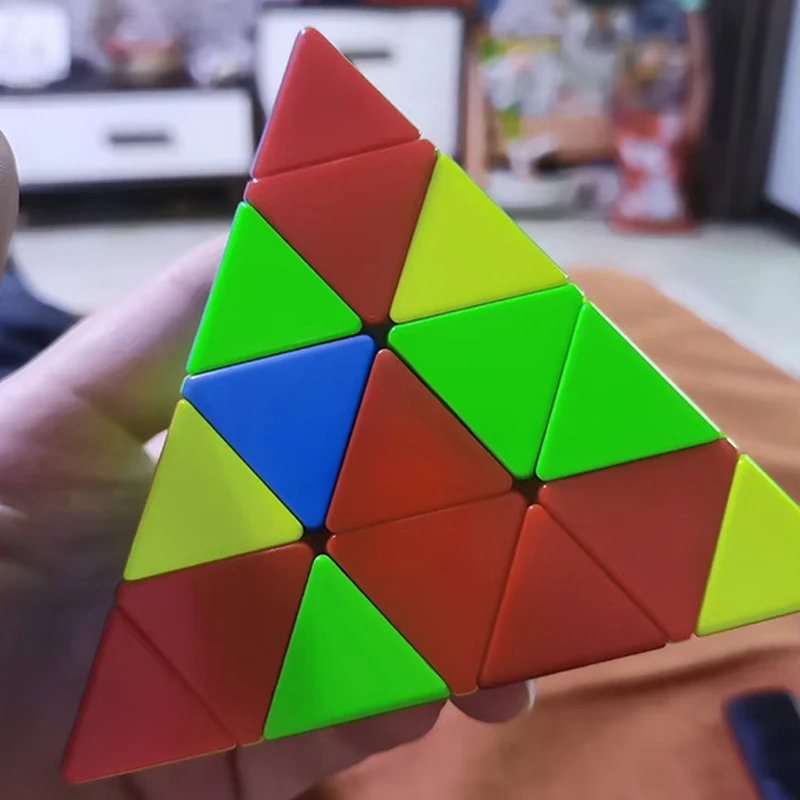 สปีดคิวบ์ 4x4x4 แบบไม่มีสติกเกอร์ รูปทรงสามเหลี่ยมพีระมิด ปริศนาเสริมทักษะ ฝึกสมอง สำหรับวัยรุ่น เด็กชาย เด็กหญิง ของขวัญที่ดีที่สุด คิวบ์อินฟินิโต