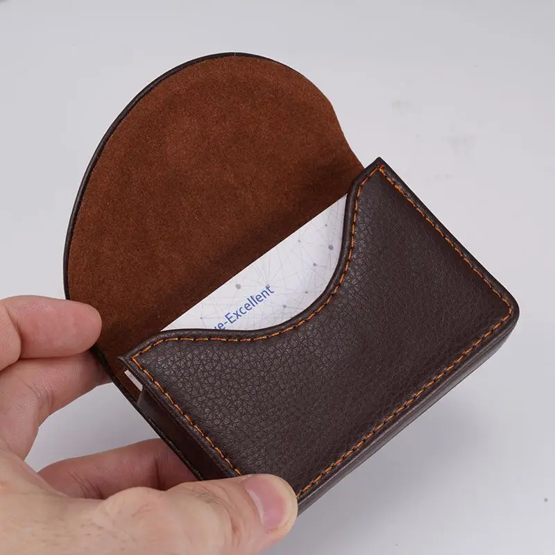 

Кожаная коробка для визитных карточек ручной работы в стиле ретро — водонепроницаемый органайзер для карточек с магнитной застежкой для настольных, путешествий и офисных канцелярских принадлежностей