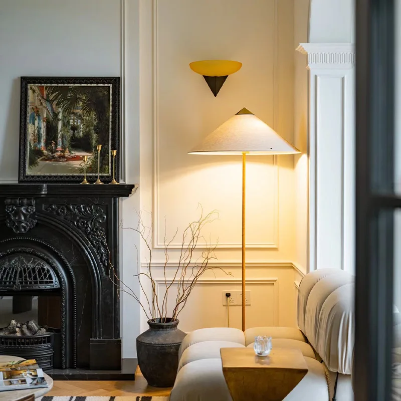 

High-end Living Room, Hat Floor Lamp Lying, Canvas Rattan Corner Ambient Light