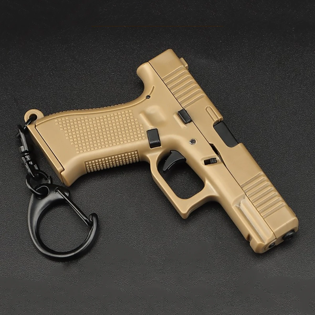 Tactical Keychain Lightweight G45, 1:4 Scale Pistol-Shaped Key Ring With Movable Lever and Removable Magazine Key Ring