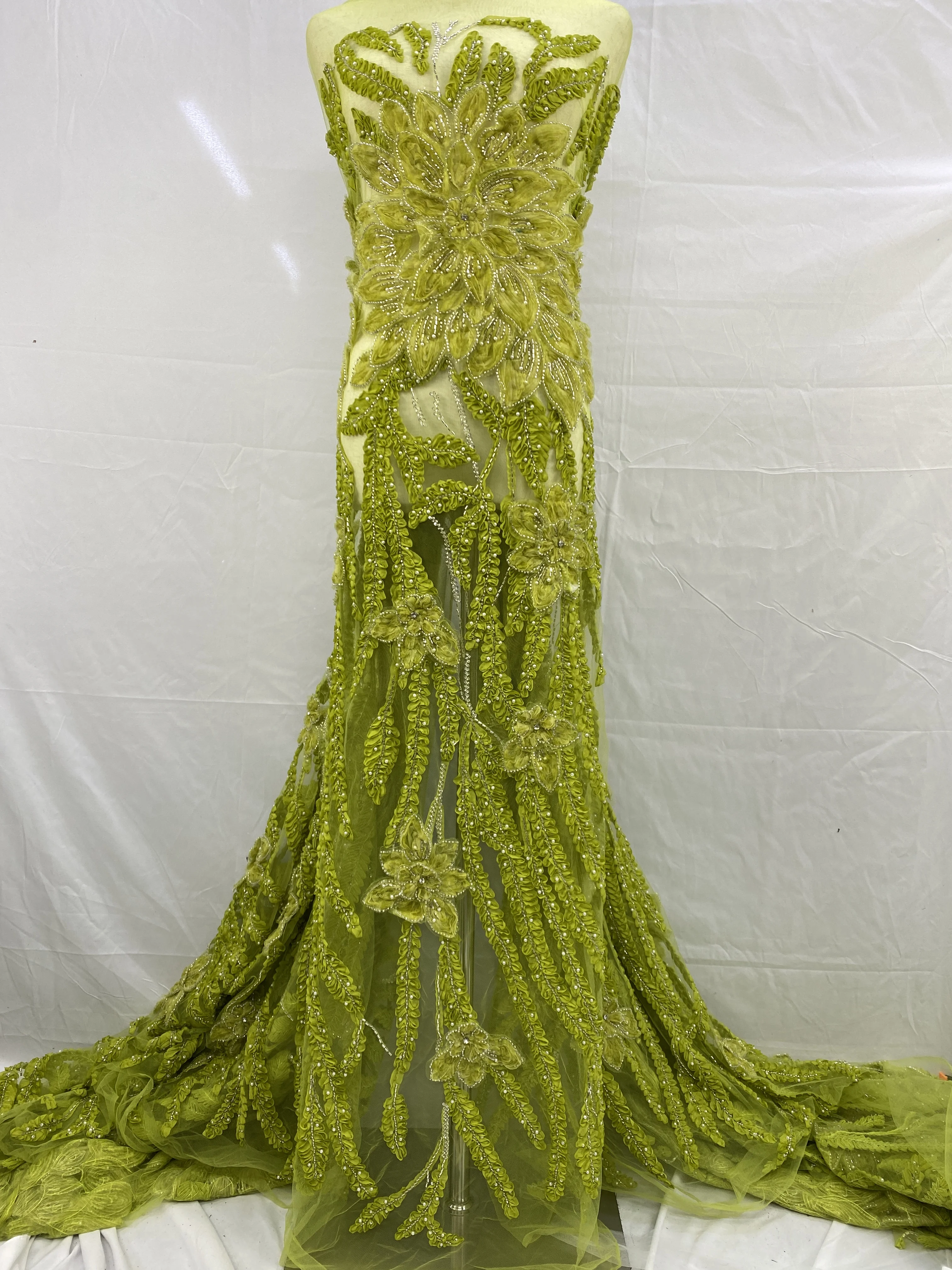 قماش دانتيل ثلاثي الأبعاد مطرز أفريقي 5 ياردات 2025 جودة عالية فرنسي نيجيري شبكي ترتر دانتيل لخياطة فستان حفلات الزفاف