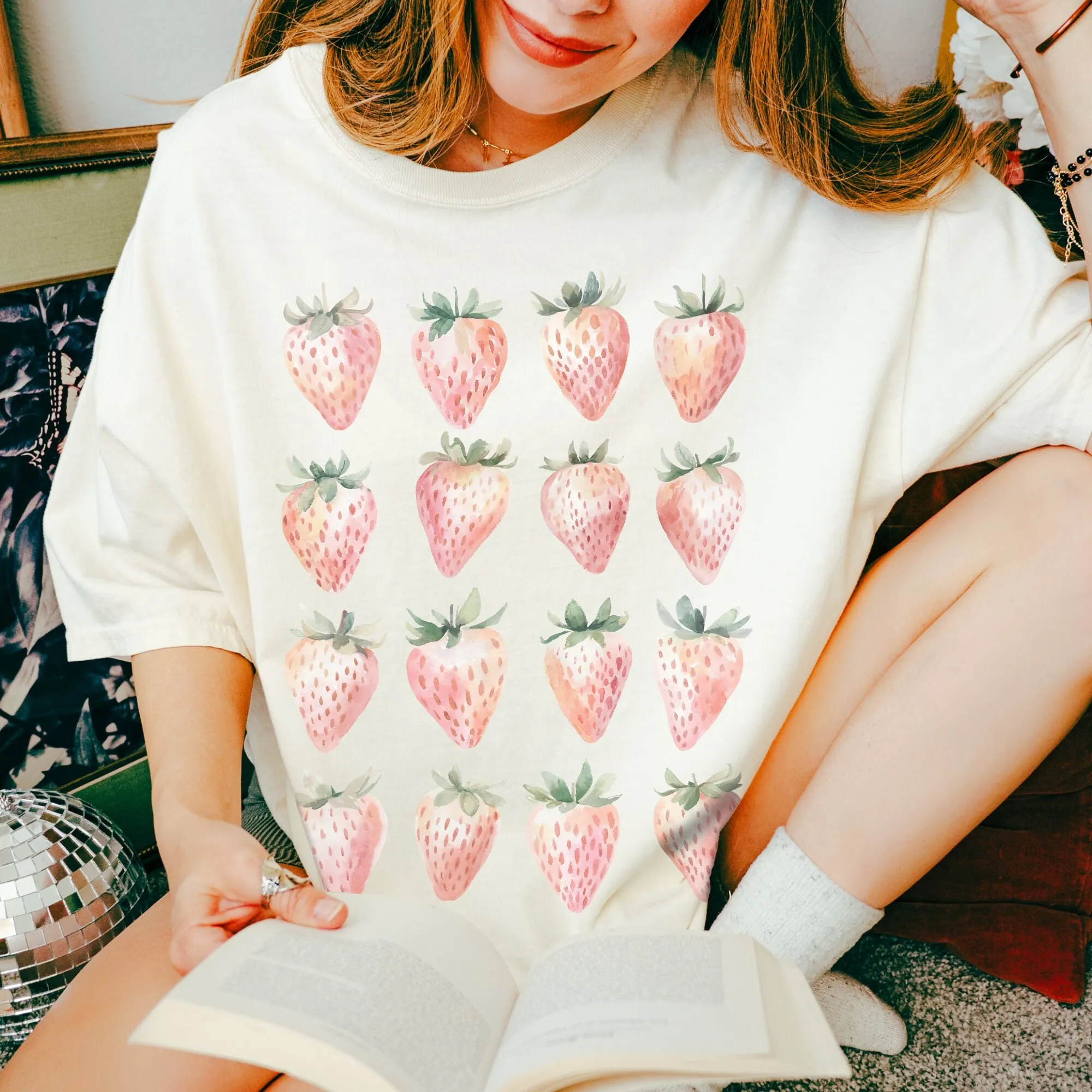 Strawberry Lovers T Shirt Coquette Girl Aesthetics Charming Light Academia Clothes Soft Retro