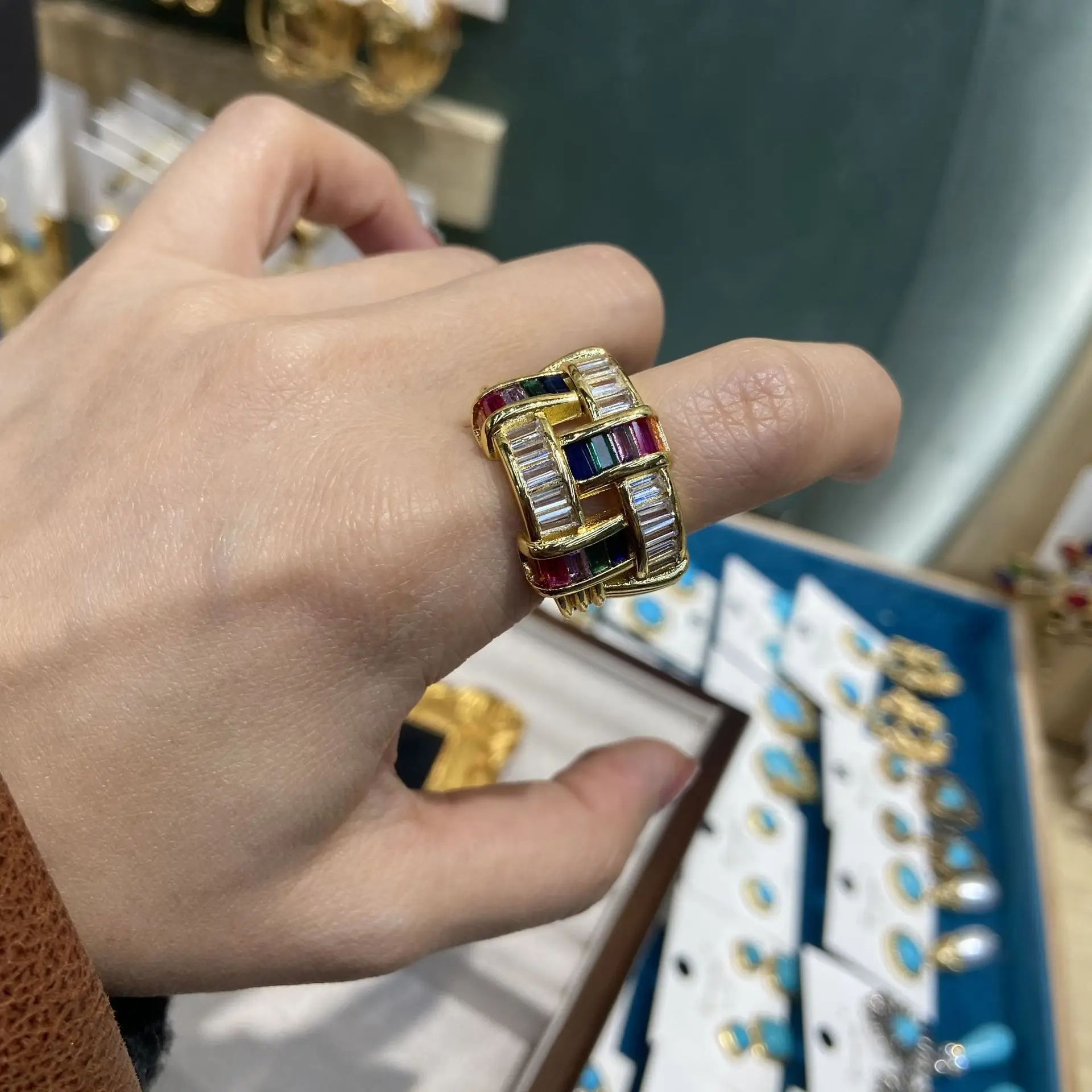 

INS Hip Hop Metal Winding Braided Colored Square Zircon Open Rings for Women Girl Delicacy Finger Ring Jewelry Girlfriend Gift