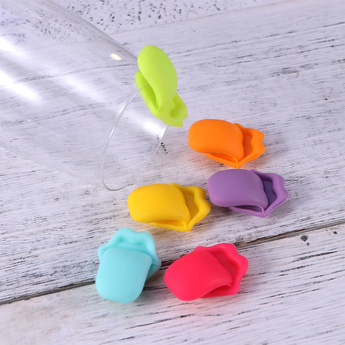 

6Pcs Silicone Glass Markers Adjustable Color Shape Non Slip Stickers for Identifying Wine Glasses Silicone Glass Marker