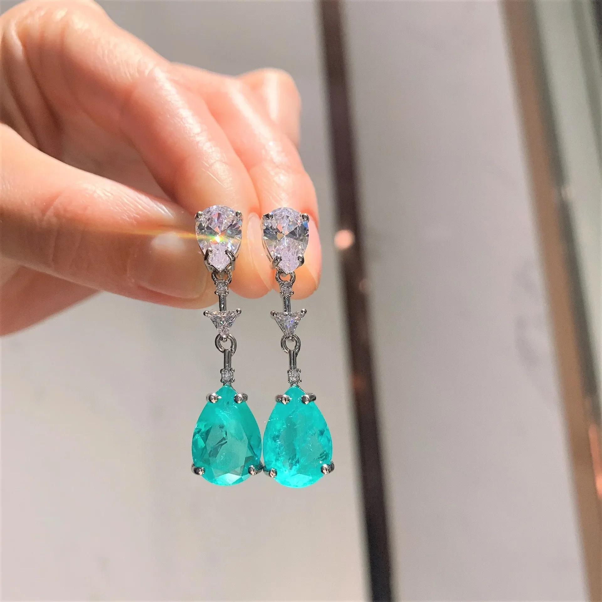 NEWJewelry Simulation Colorful Treasure European and American Imitation Paraiba Earrings 10 * 14 Pendant Necklace 10 * 14 Set