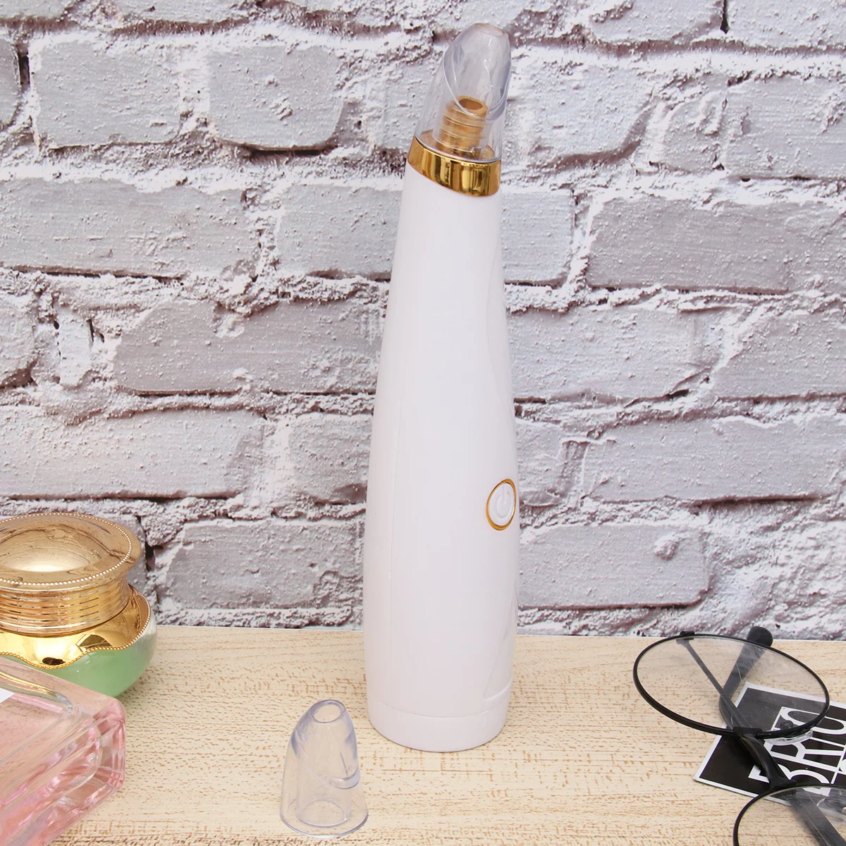 

1Pcs Device Electric Face Pore Cleaner Vacuum for Deep Cleansing Removes Makeup Residue Beauty Gadget