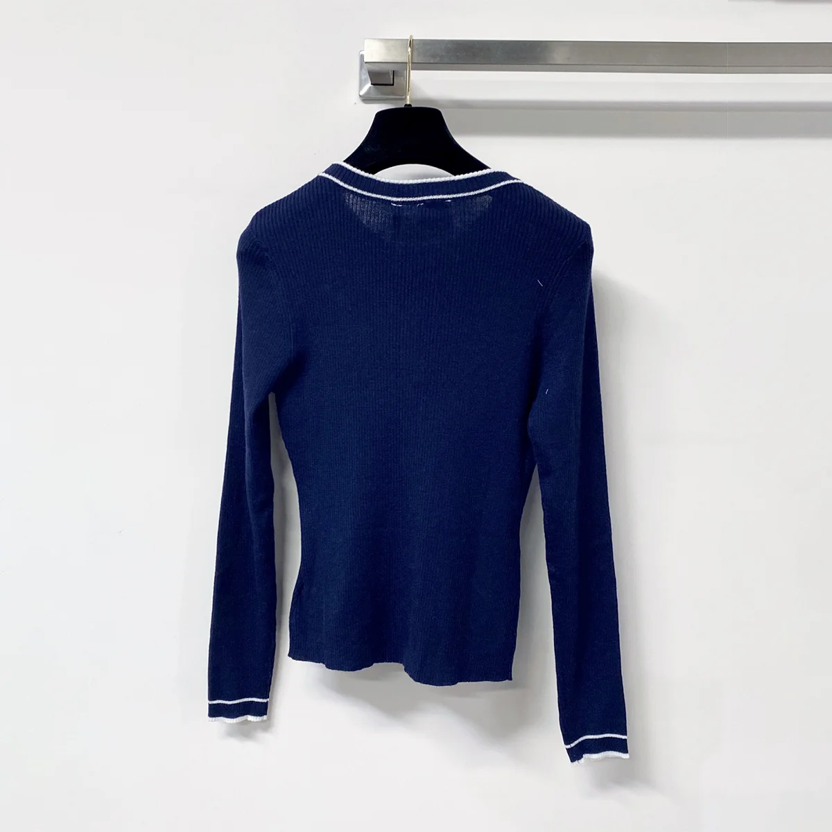 2026 high-quality women's contrasting color knitted long sleeved slim fit and slimming bottom top--hb727