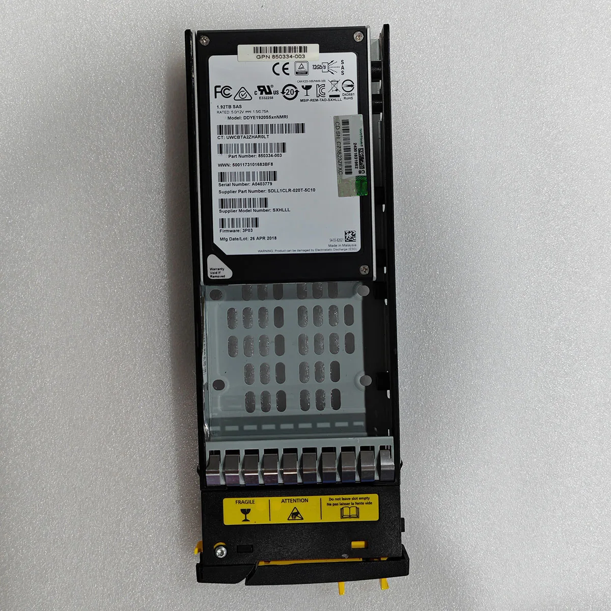 873103-001 K2P89B DDYE1920S5xnNMRI 850334-003 1.92TB SAS 12Gbps 2.5-Inch Enterprise SSD Server Hard Drive