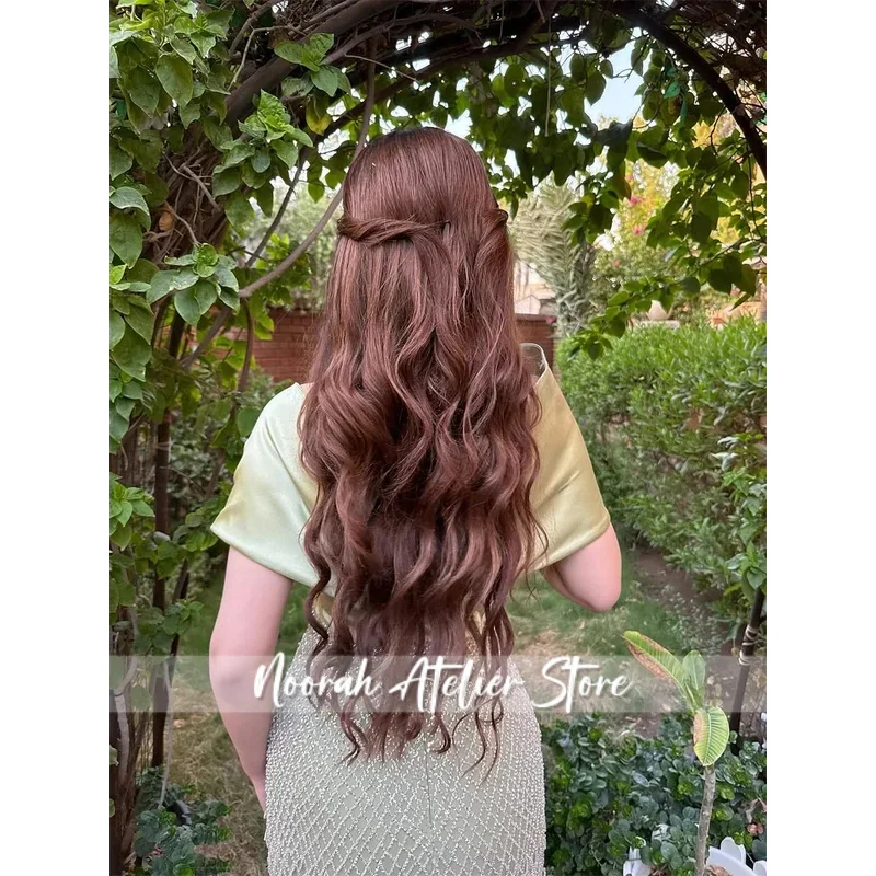 Sukienka na studniówkę w kolorze jasnej zieleni, syreni krój, długość do podłogi, z odkrytymi ramionami, eleganckie suknie wieczorowe 2025