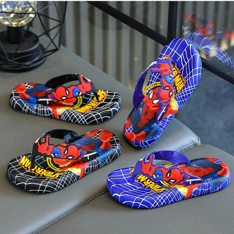 

Детские тапочки, шлепанцы с героями мультфильмов, модная летняя обувь для детей, нескользящие домашние тапочки на толстой подошве, черные, синие, размер 24-39