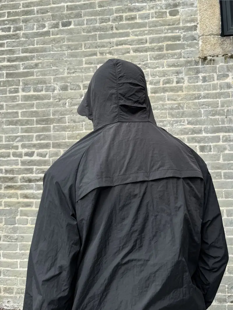 Herren Sommer-Kühljacke mit Sonnenschutz UPF50+, Schnelltrocknend, Atmungsaktiv, mit Kapuze, Windbreaker für Outdoor-Aktivitäten, Wandern, Camping, Radfahren – Detail 7