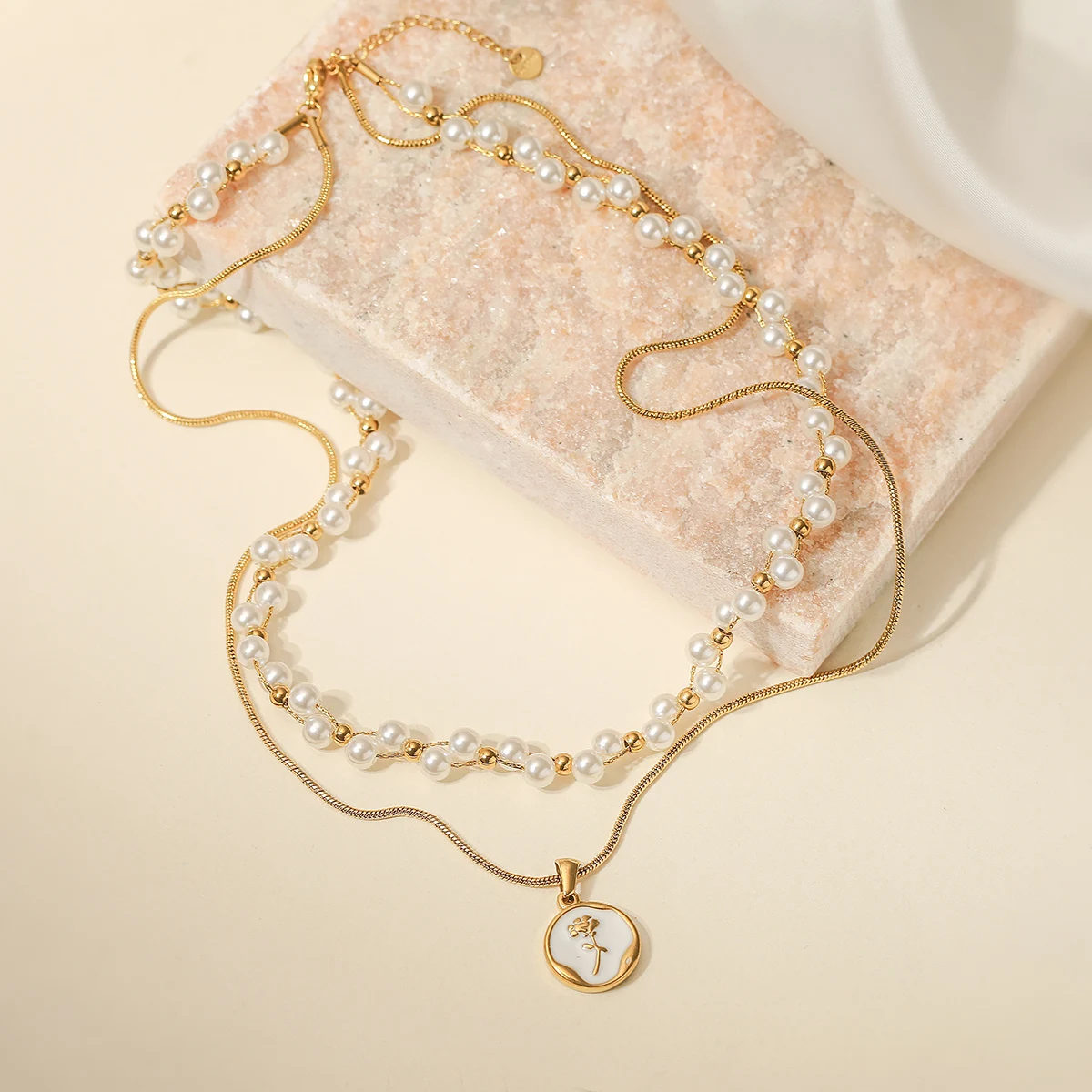 NEWBUY Trendy Gold Color Double Layers Stainless Steel Choker Necklace For Women Fashion Flower Pearl Party Jewelry Female