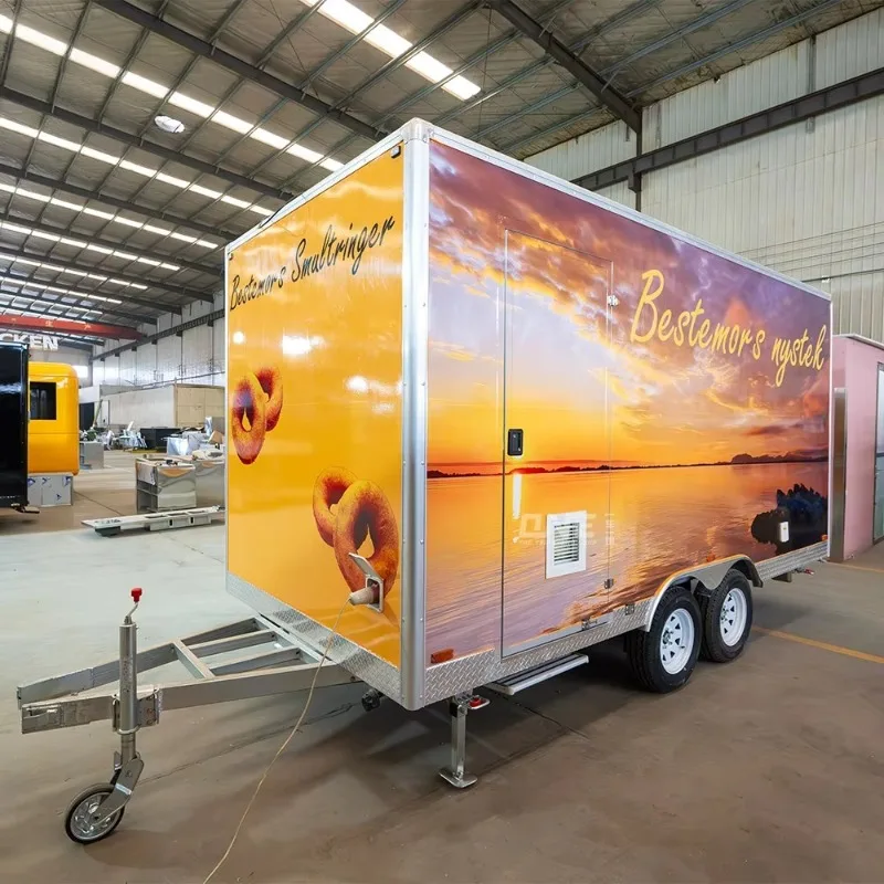 Customized Mobile Kitchen Food Trailers Mobile Business Night Market Scene Trailer Street Stall Mobile Fried BBQ Food Truck