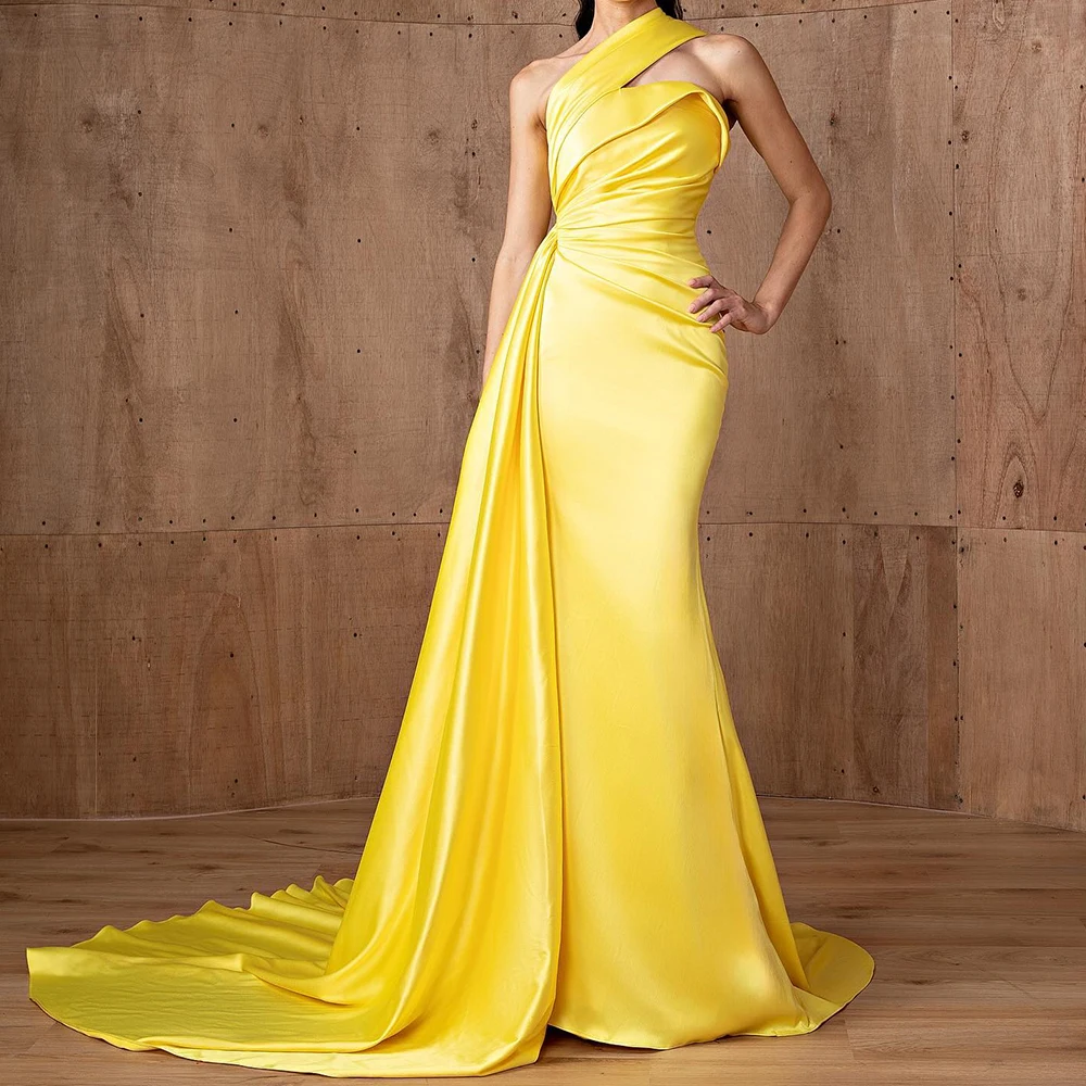 

Customized Temperament Satin One Shoulder Evening Dresses Fashion Strapless Straight Sleeveless Panel Train Celebrity Gowns