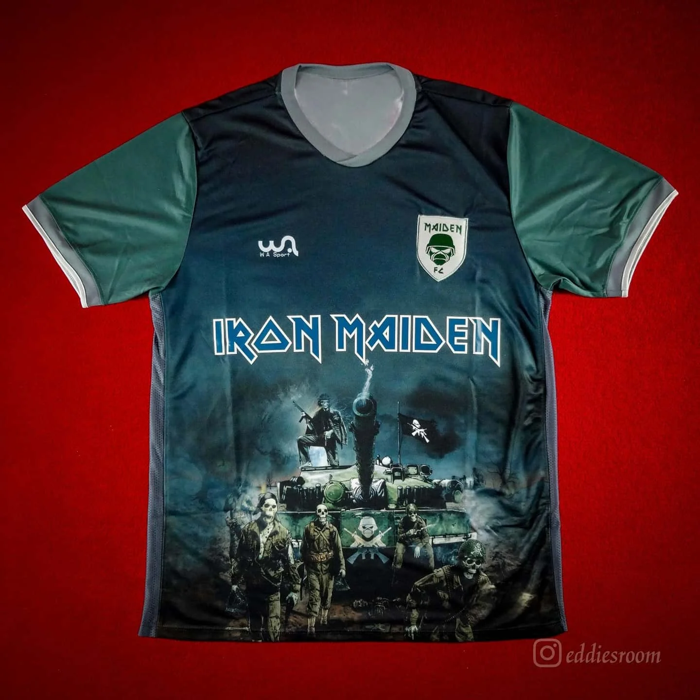 

2025-26 Best-selling New Fashion Printed Japanese Men's Adult Streetwear Custom-made Short-sleeved, Quick-drying and Retro