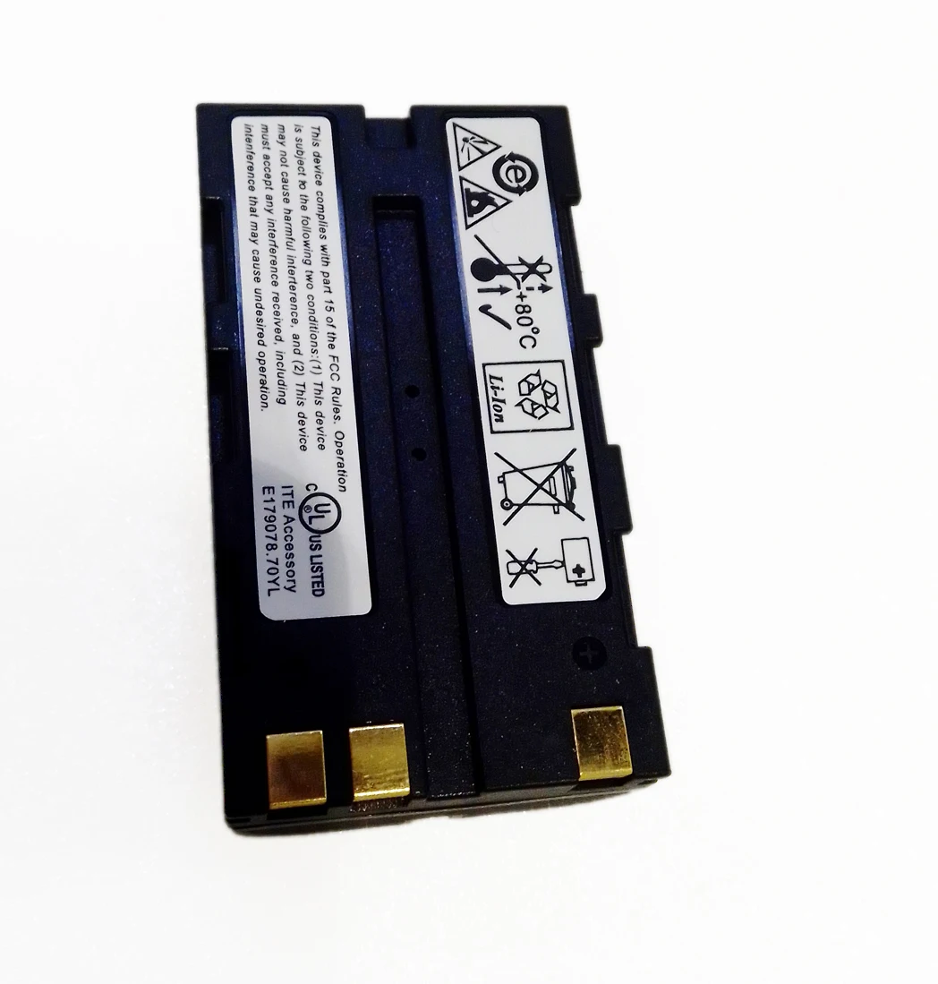 3 аккумулятора GEB212 и 2 аккумулятора BDC70