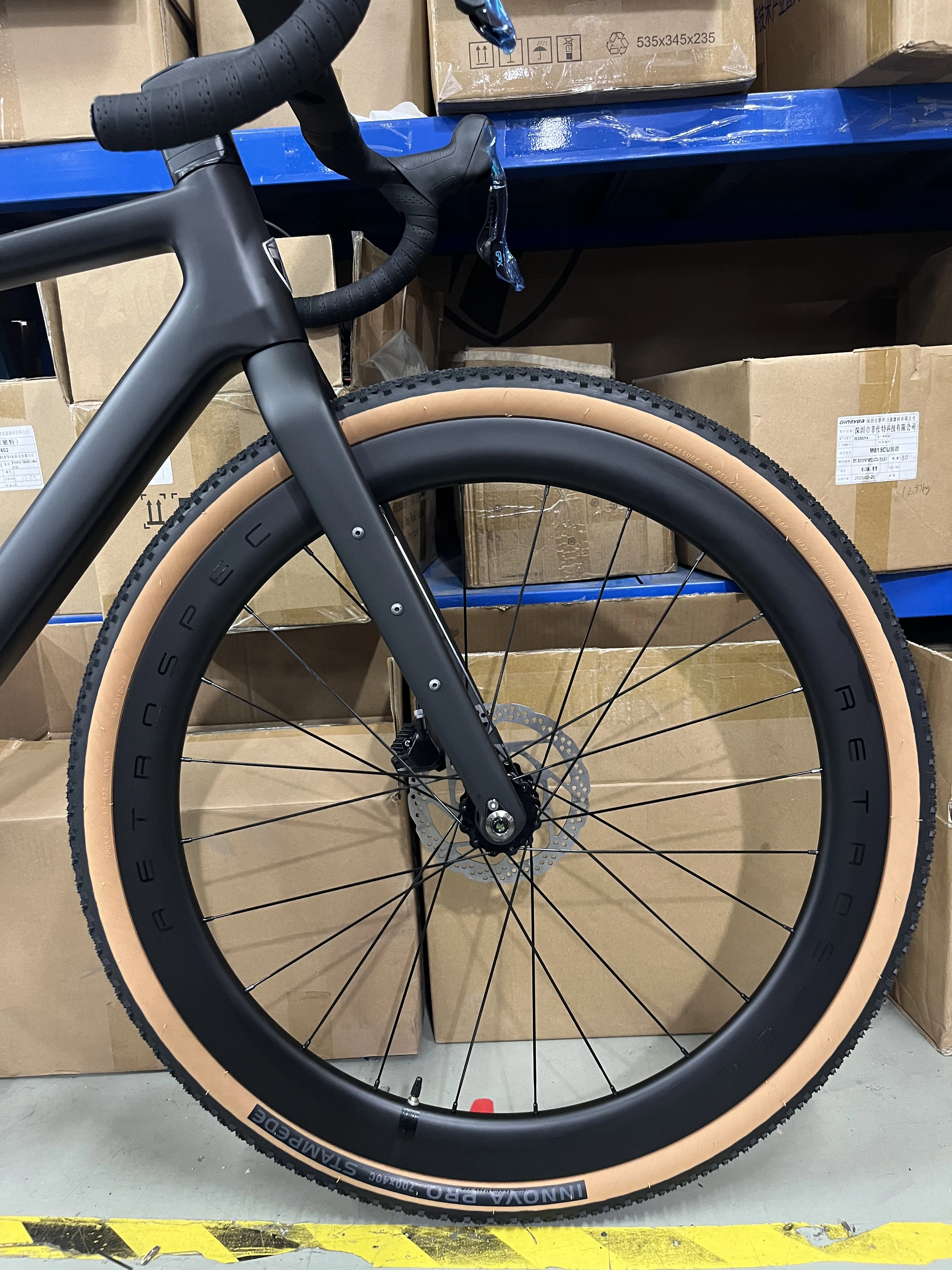 2026 New Model Carbon Fiber Bicycle X 700 40C Gravel Road Bike with 11 Speed and Disc Brake for Racing
