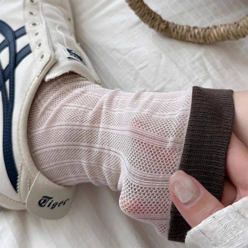 5/10 Pairs Frauen Mesh Farbe Blockiert Mitte Rohr Socken Frühling Sommer aushöhlen Dünne Design Atmungsaktive Weiche Bequeme Casual Socken – Detail 6