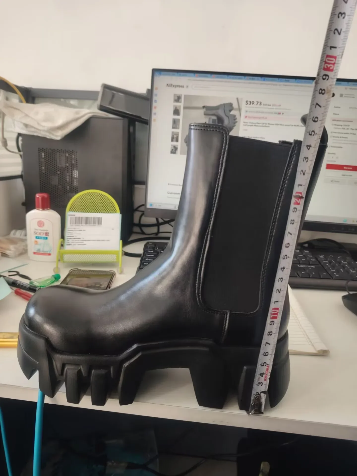 2025 Height Increase 8cm High-top Bulldozer Men's Platform Chelsea Boots Round Head Women's Locomotive Motorcycle Shoes Black