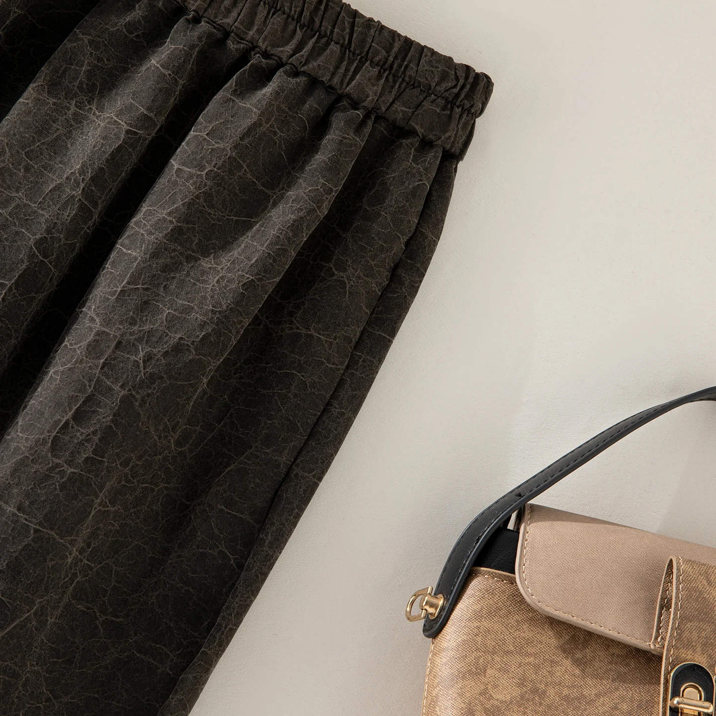 女性のファッション新しい服 100% 天然桑シルク ガンビアード広東ガーゼ タートルクラック エラスティックウエスト カジュアルパンツ