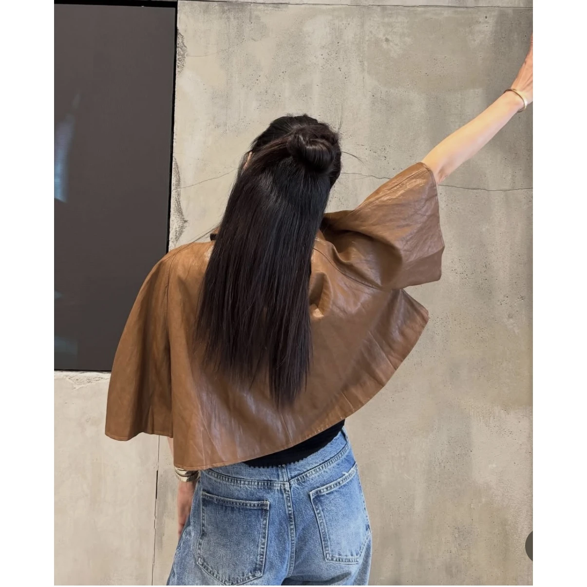 Women's Spring Autumn Pu Leather Half Sleeve Loose Cloak Jacket Lady Streetwear Single Breasted Faux Leather Short Outwear Top