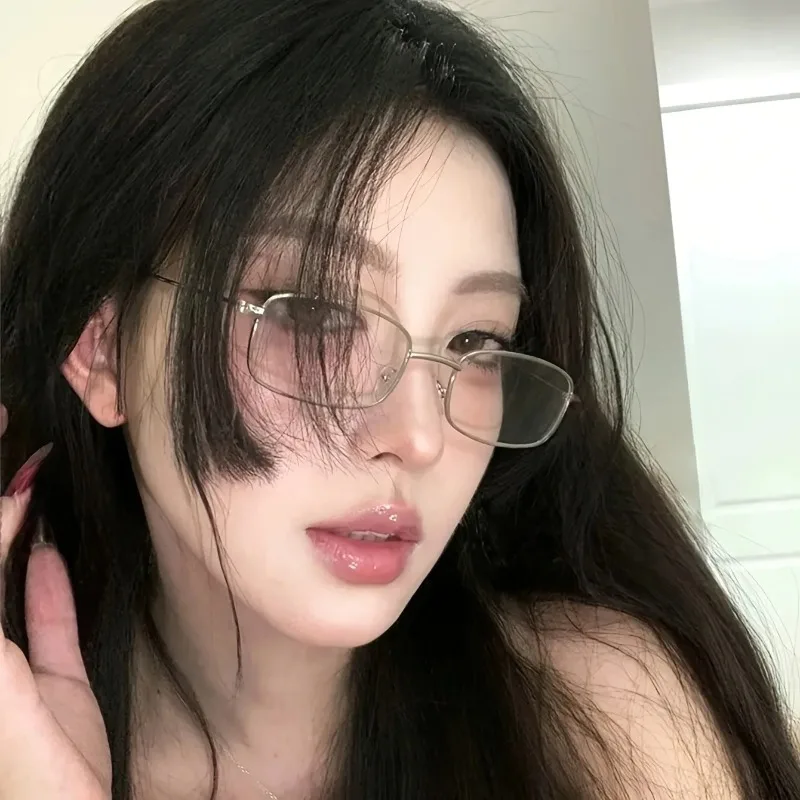 Retro Small Frame Square Y2K Silver Anti Blue Light Glasses Holder for Men and Women Metal Full Frame Fashionable Casual Glasses