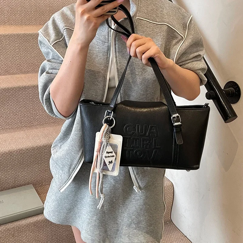 

2025 Women's New Trendy Solid Color Letter Minimalist Handheld/Shoulder Bag - Multi-Functional Novelty Design for Daily Wear