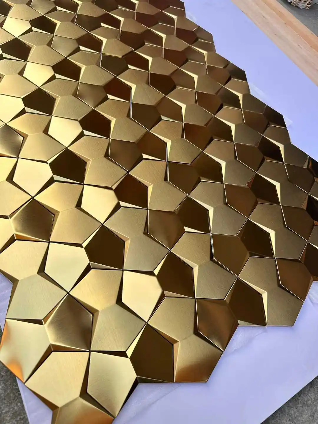 Luxury 3D Embossed Butterfly Stainless Steel Mosaic Tiles Concave-Convex Metal Wall Panels for Bar KTV Cafe Feature Wall Art Dec view 6