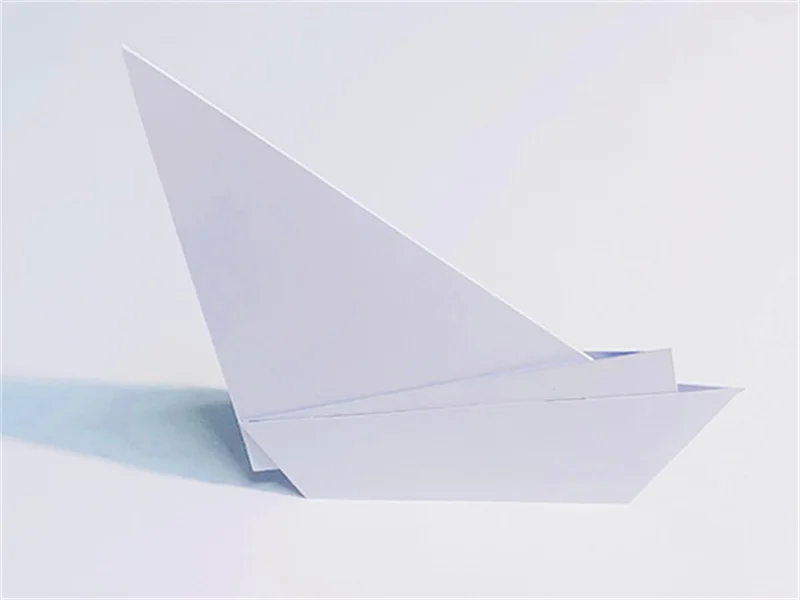 Origami Sailboat by J.C Magic Tricks Postcard Flicked into Sailboat Magia Easy Close up Street lllusions Gimmicks Mentalism Prop