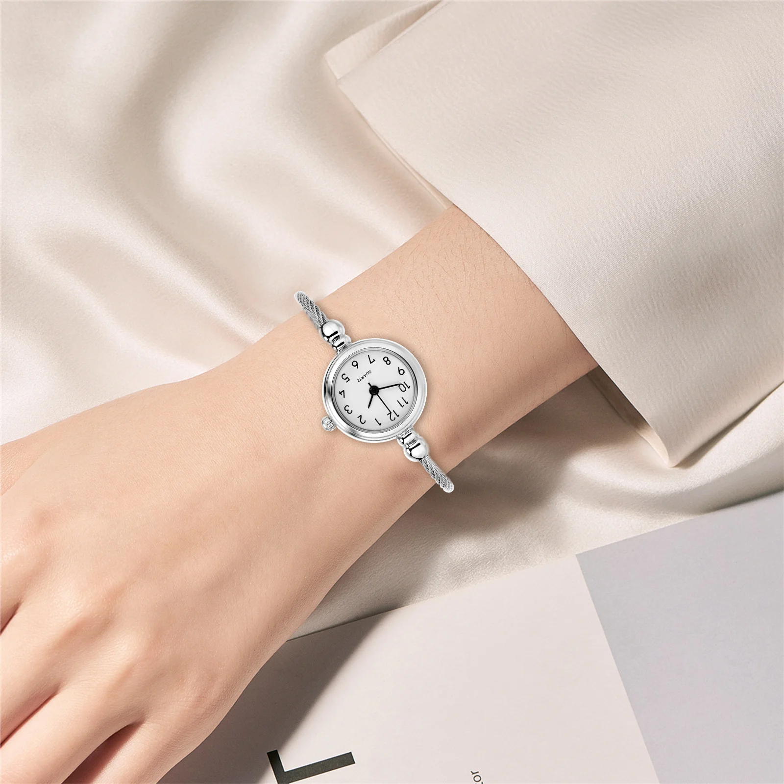 

Elegant White Digital Watch for Women Fashion Quartz Wristwatch Stylish Gift for Valentine Christmas Birthday Quartz Watch