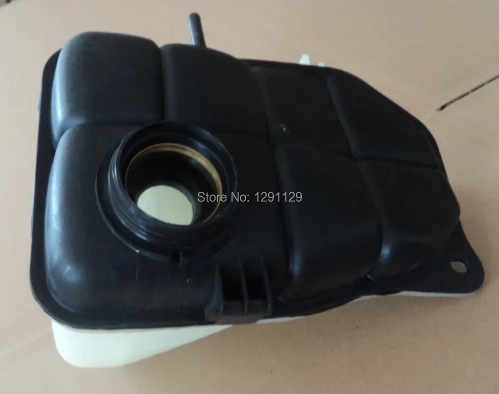 EXPANSION TANK FOR Mercedes-Benz  W203,CL203,S203 OE NO.203 500 0049 FREE SHIPPING