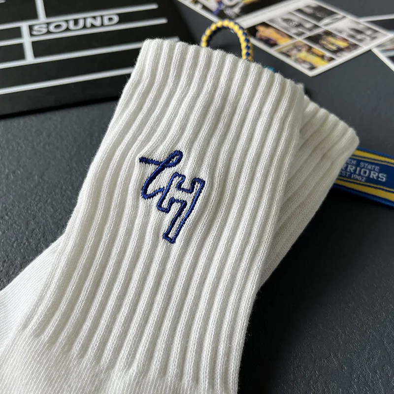 Chaussettes mi-mollet en coton pour hommes, bas de sport, chaussettes de loisirs, absorbant la sueur, chaussettes de basket-ball respirantes, haute