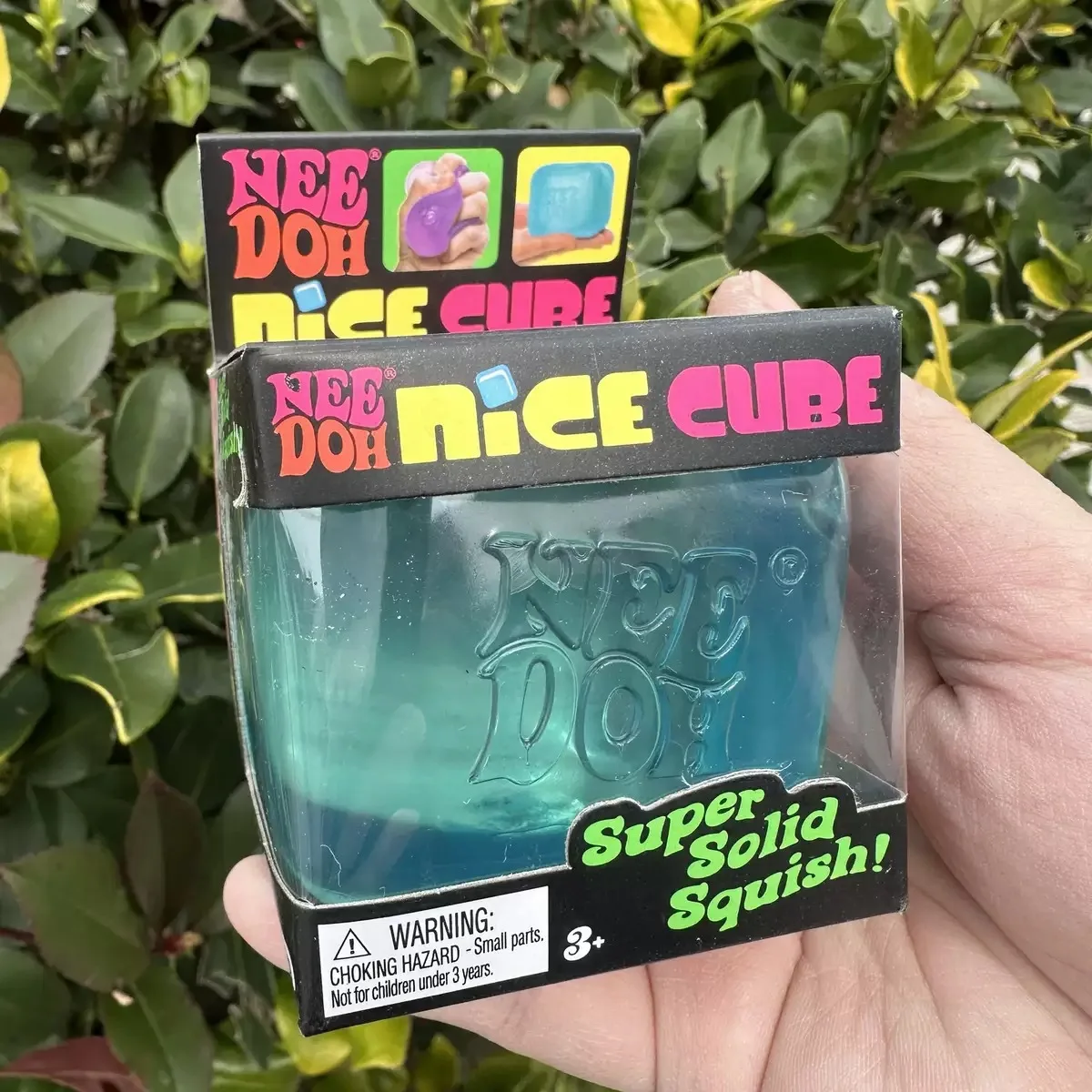 Schylling Needoh Nice Cube Kristallwürfel zur Angstlinderung Sensorisches Spielzeug mit Langsamer Rückfederung Geeignet für Erwachsene und Kinder als Geschenk
