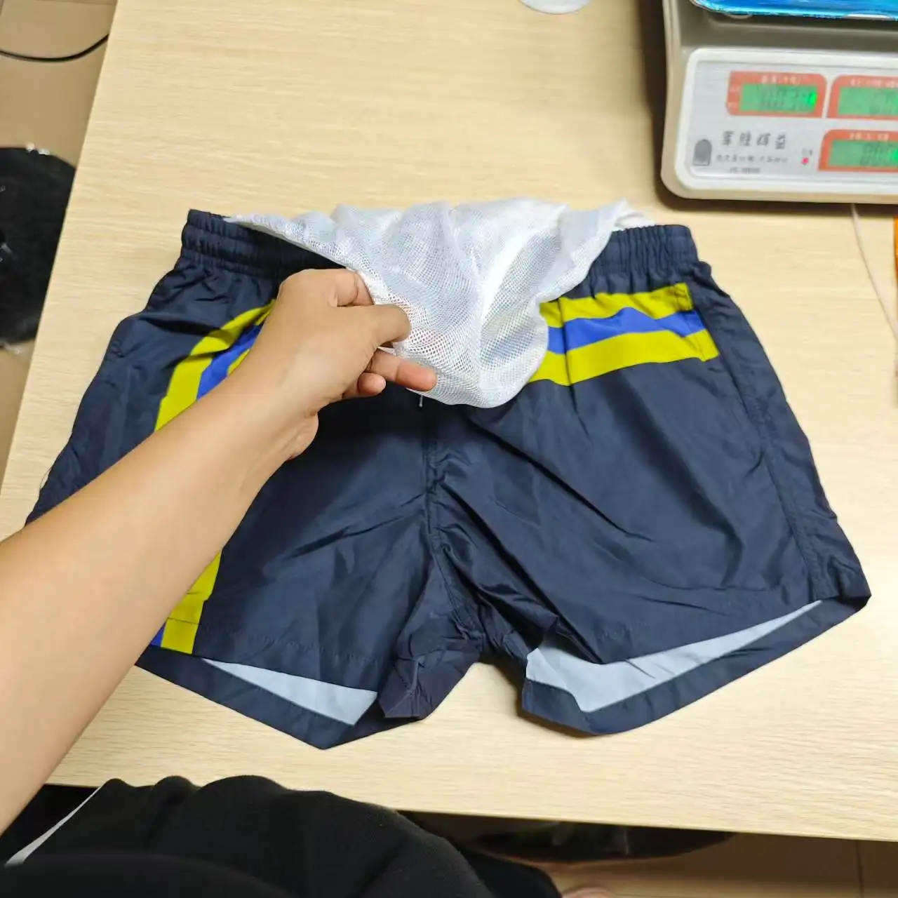 Warehouse Spot Beach Shorts Peach skin velvet men's home pants men's beach pants polyester swimming beach pants 00602