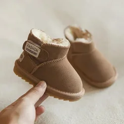 Nuovi stivali da neve per bambini invernali Caldi scarpe da bambino in pelle di peluche Moda Ragazzi Ragazze Suola in gomma antiscivolo Sneakers per bambini Stivali per neonati