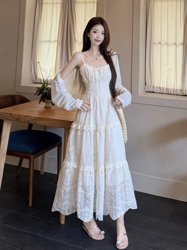 Picture 5: plus Size Women's Summer Gentle Lace Crop Top And Long Skirt Two-Piece Set Bohemian Style Sweet Fashion plus Size Clothing