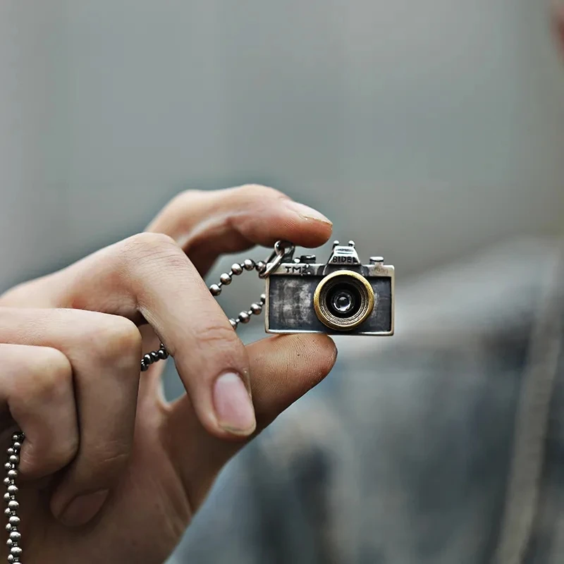 Do Old-fashioned Retro Silver Color Camera Shape Necklace Men Motorcycle Fashion Rock Party Hip Hop Jewelry Necklace Accessories