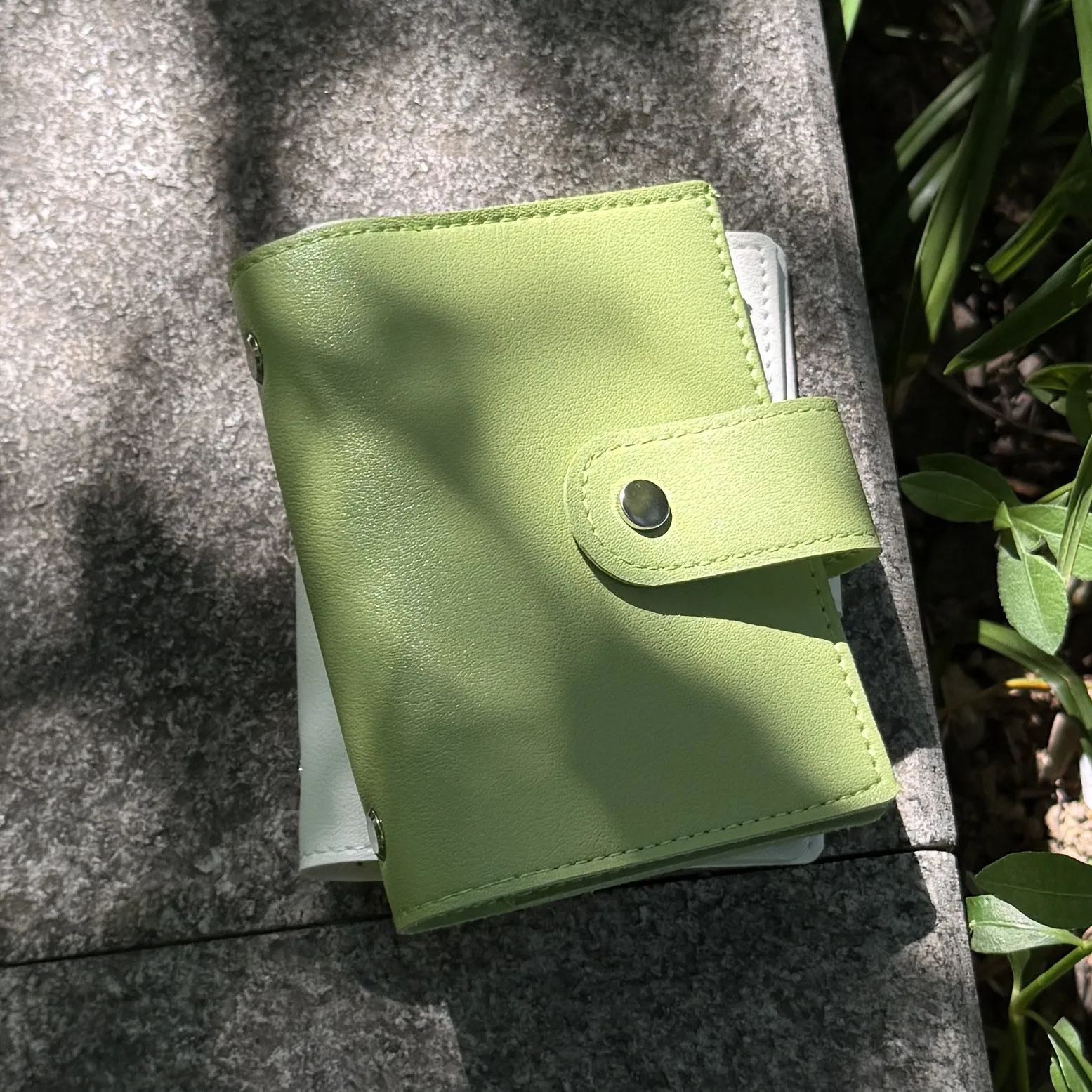 Minimalist Pure White PU Snap Closure Loose-Leaf Binder, A7/M5 Portable Pocket Notebook, Refillable Journal for School Office