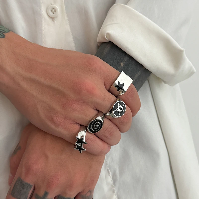 4Pcs/Set Black Five-Pointed Star Wide Rings For Men Hiphop Silver Color Geometric Thick Opening Finger Rings Sets Jewelry Gifts