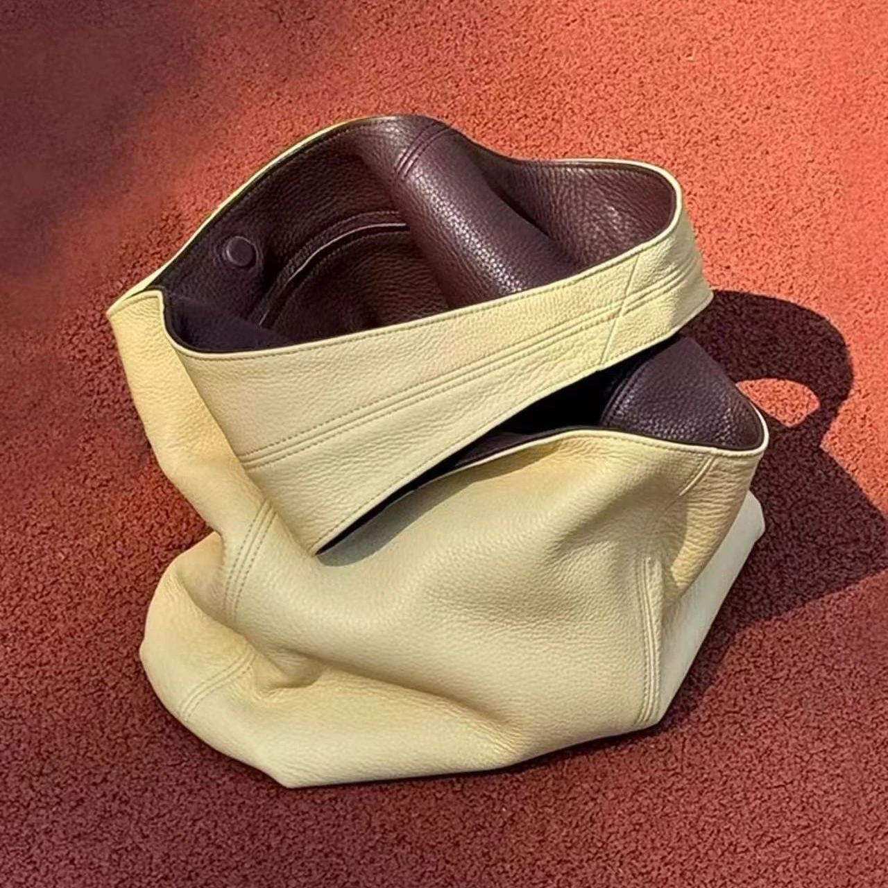 

PU Leather Korean Lazy Style Large Capacity Tote Bag Women Shoulder Bag Retro Relaxation Fashion Versatile Commuter Underarm Bag