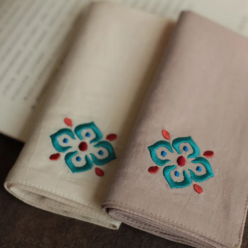 Traditional Chinese Dunhuang Algae Well Pattern Embroidered Handkerchief 100 Percent Cashmere Soft Absorbent Hanfu Accessory Mul