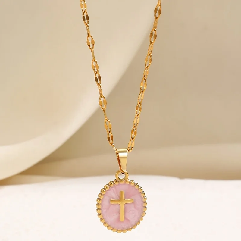 Simple pendant necklace，Designed for Women，Showcase a trendy street style，Suitable for parties、Holiday、Various occasions such as