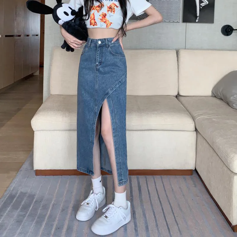 Irregular Slit Denim Skirt for Women Summer 2024 New Hong Kong Style Design Retro Style High Waist Slim Casual Skirt