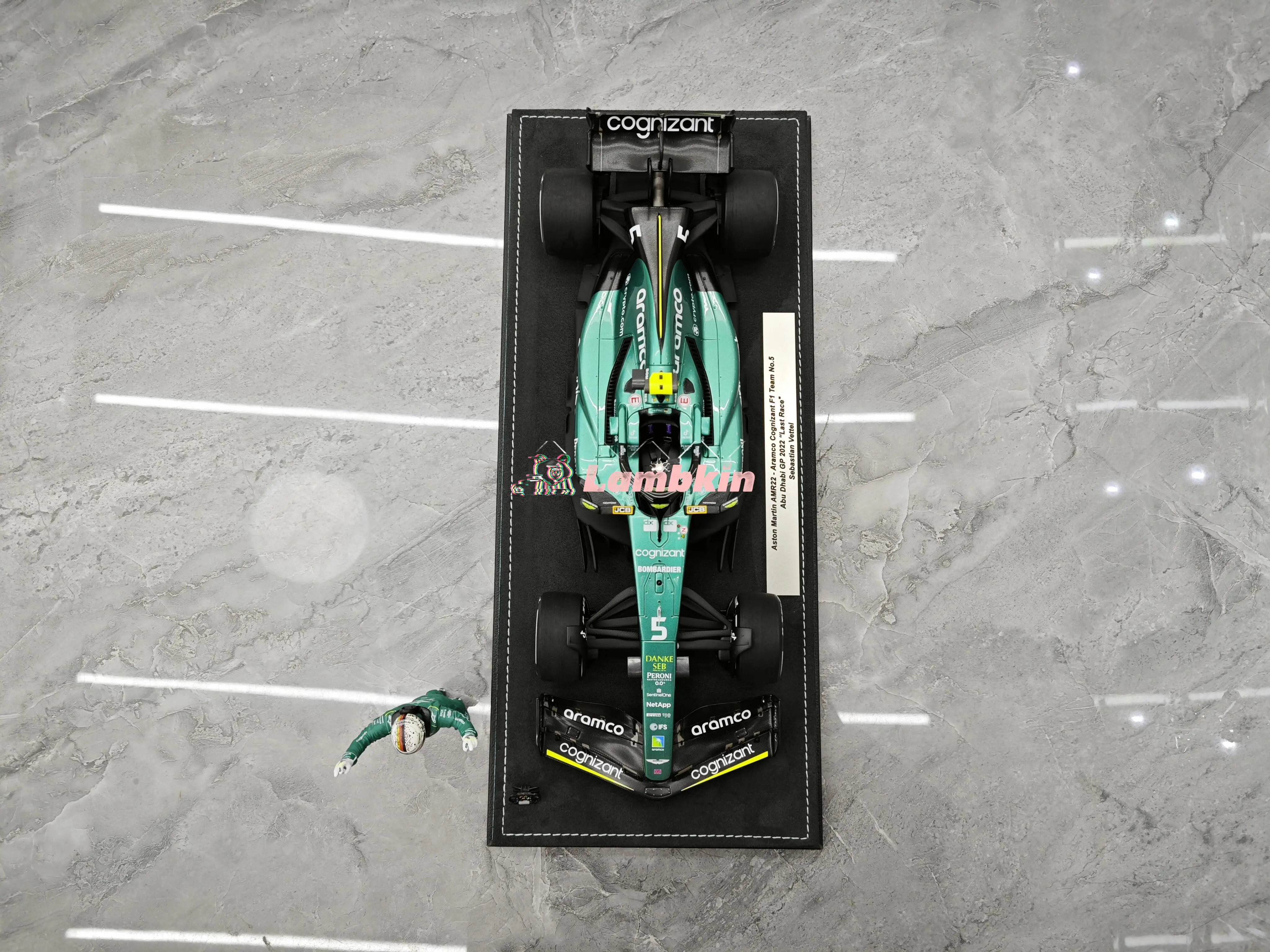 Spark 1/18 2022 Abu Dhabi #5 Sebastian Vettel Farewell Race Model Buonarte Special Edition F Collection Ornament Miniature