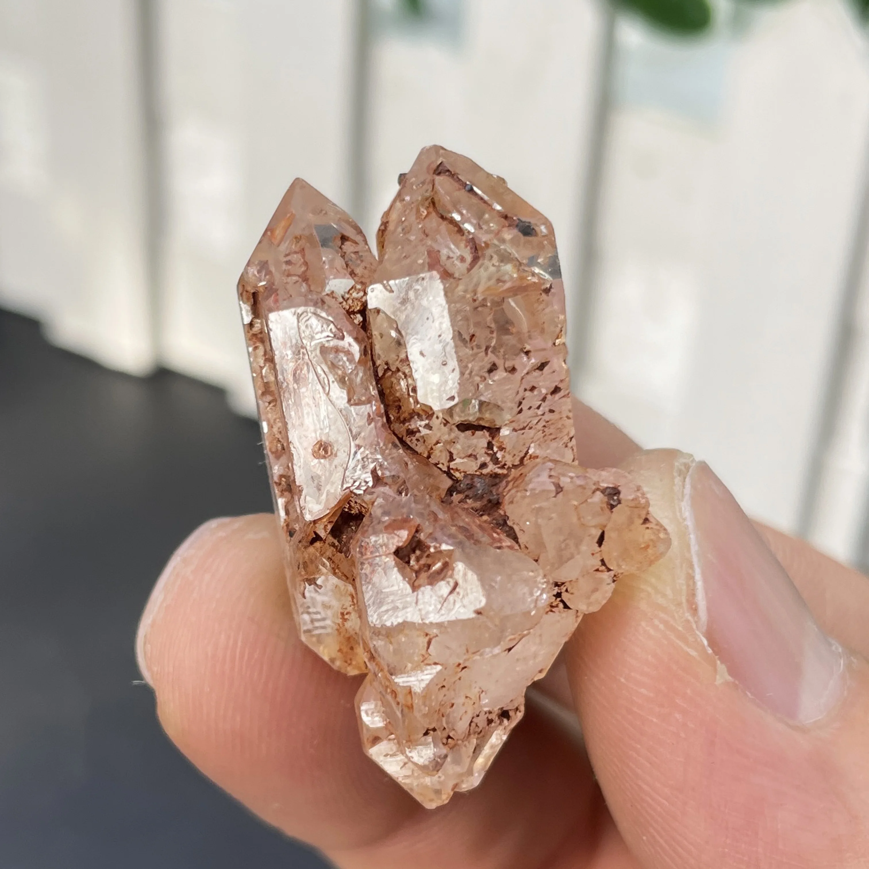 12g Natural Red Mud Herkimer Diamond Skeletal Crystals Clear Quartz Cluster Point Columnar Wand Healing Stone Home Decor 01