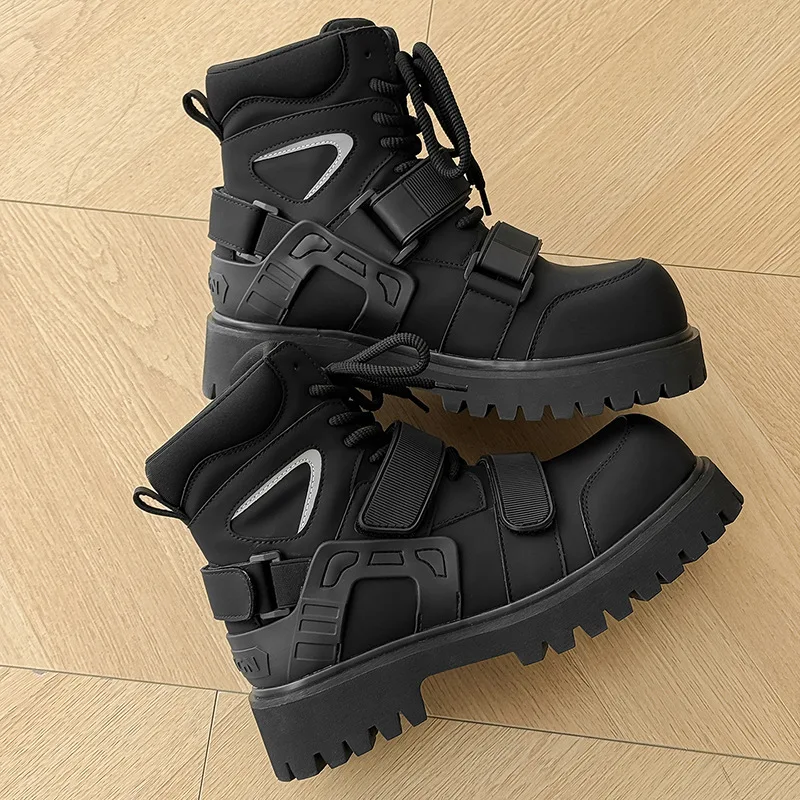 Niche Autumn New Men's and Women's Functional Wind Deconstruction High-top Locomotive Wind Tooling Heightening Chelsea Boots
