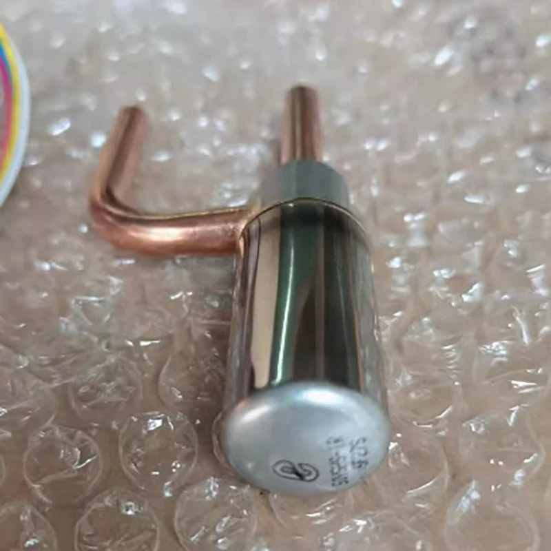 Parts for new Hitachi central air conditioning 17C73727A electronic expansion valve body 50YGHS-1R